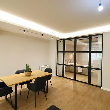 Amantia Apartament *